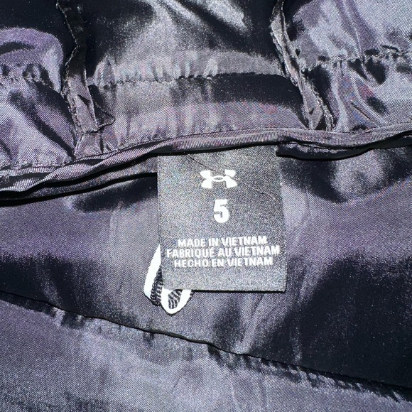 🚫SOLD🚫Girls Under Armour coat - Picture 3 of 4